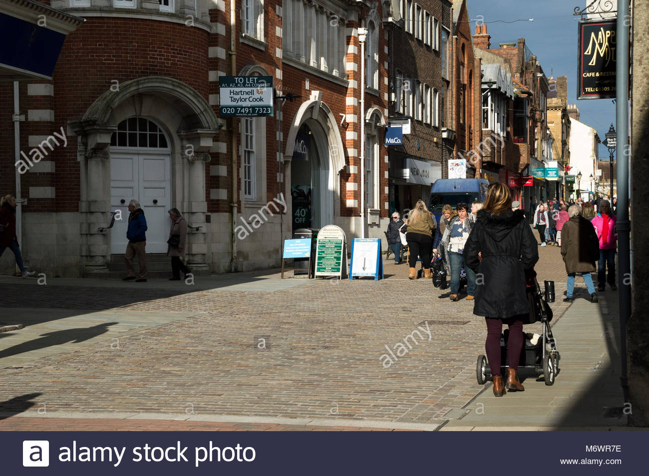 High Street Shops In Dorchester Stock Photos & High Street Shops In