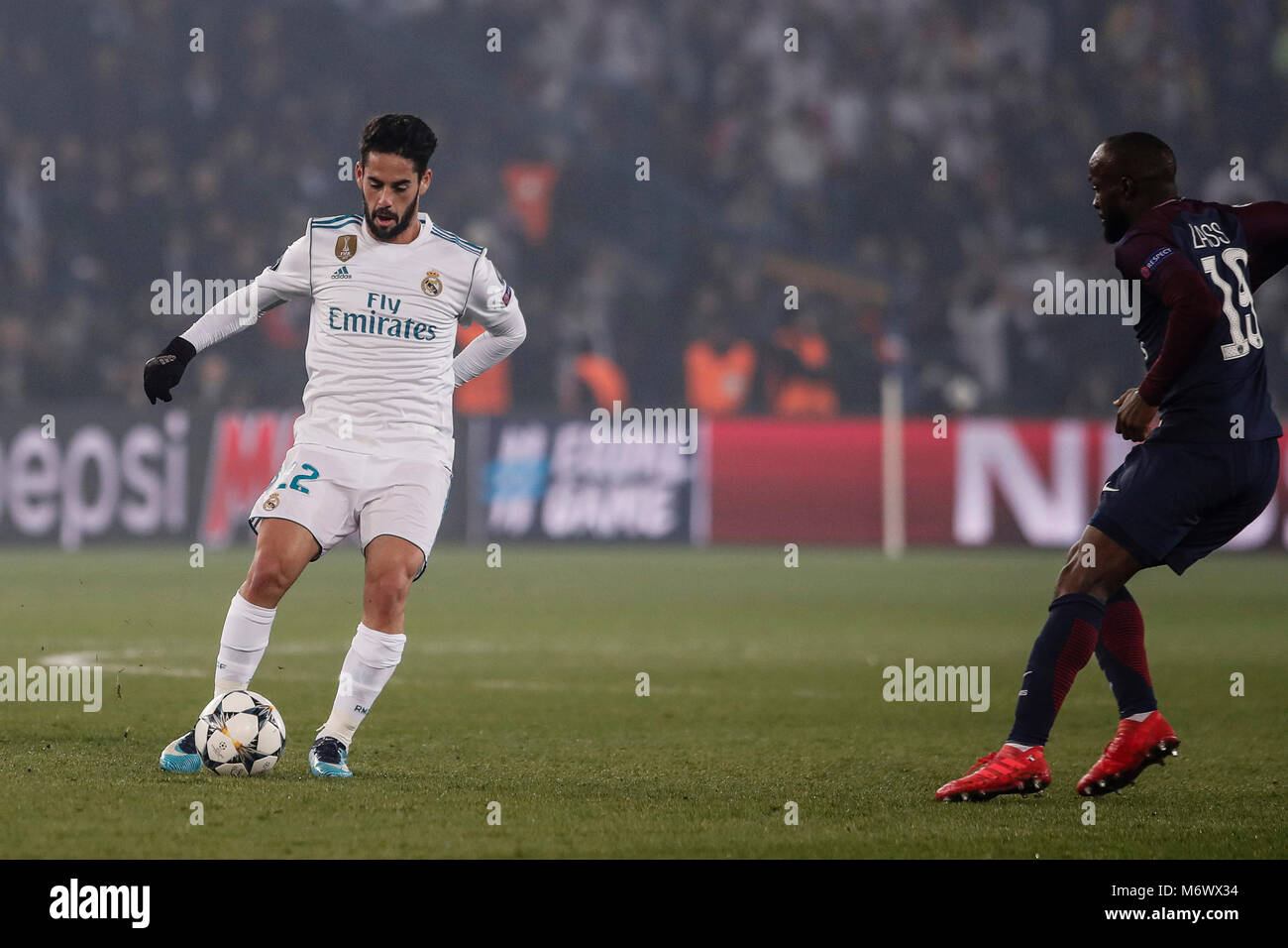 Paris, France, March 6, 2018. Francisco Alarcon, ISCO (Real Madrid) drives forward on the ball Lassana Diarra (PSG), UCL Champions League match between PSG vs Real Madrid at the Parc des Princes stadium in Credit: Gtres Información más Comuniación on line, S.L./Alamy Live News Stock Photo