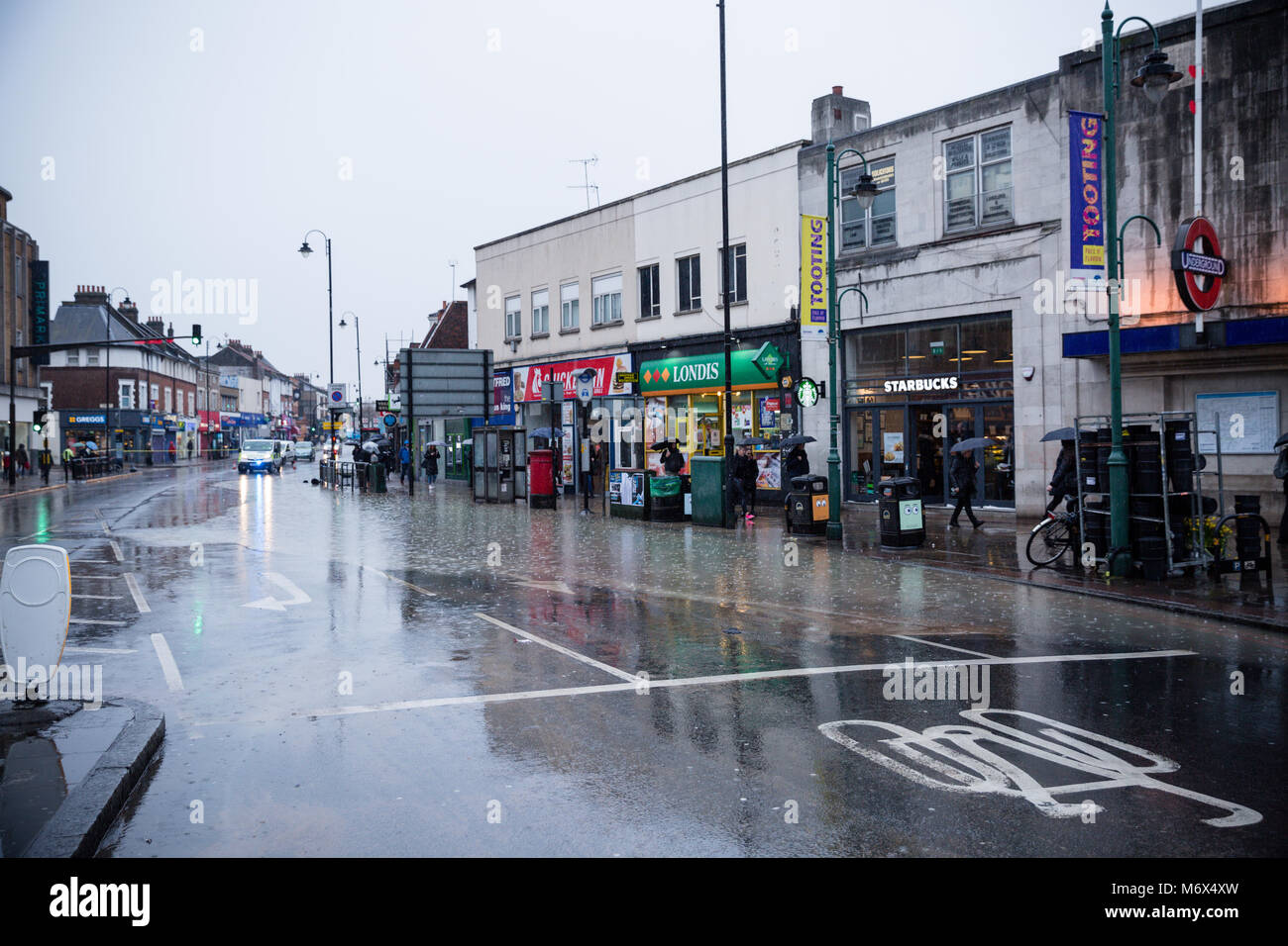 Tooting street hi-res stock photography and images - Page 6 - Alamy