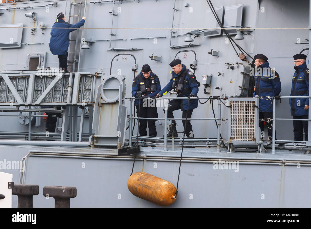 Wilhelmshaven, Germany. 07 March 2018, Navy troops onboard the German ...