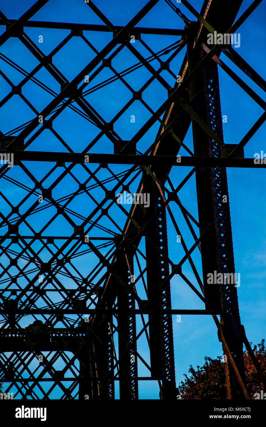 Lattice girder bridge hi-res stock photography and images - Alamy