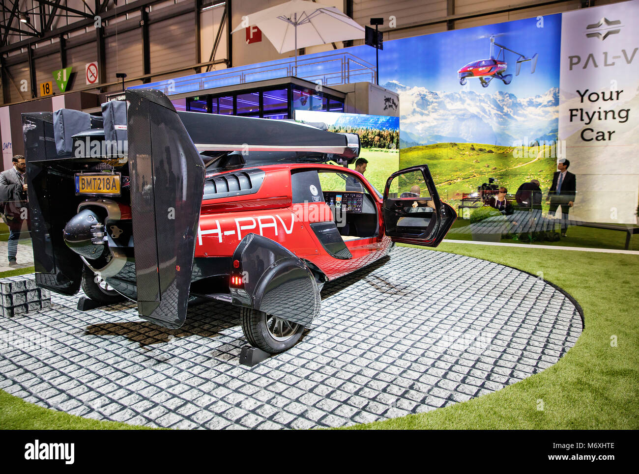 HPAV, flying car, helicopter Stock Photo Alamy