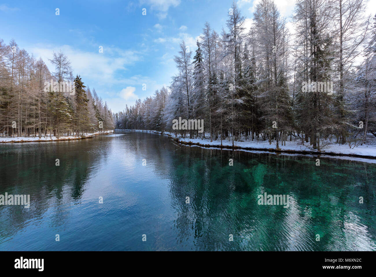 Kitch-iti-kipi Springs in the Upper Peninsula of Michigan, also known as the Big Spring at Palms Book State Park, in winter Stock Photo