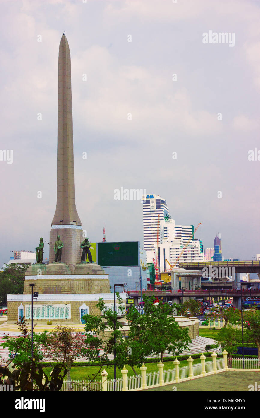 Bangkok victory monument ancient hires stock photography and images