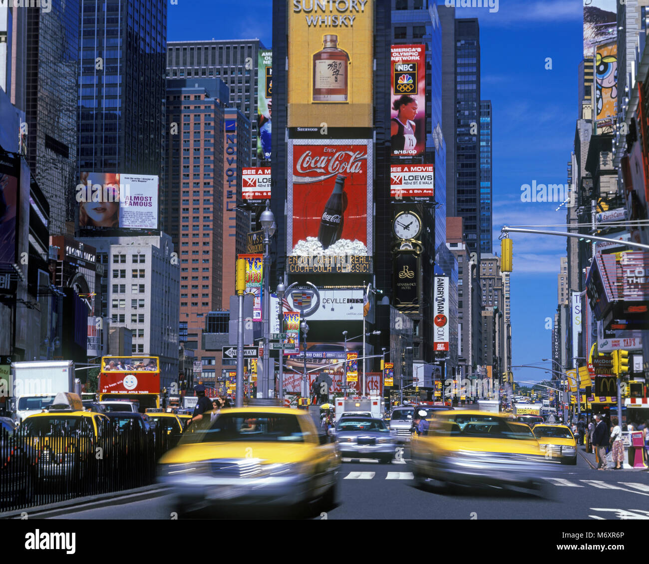 2000 HISTORICAL YELLOW TAXI CABS TIME SQUARE MANHATTAN NEW YORK
