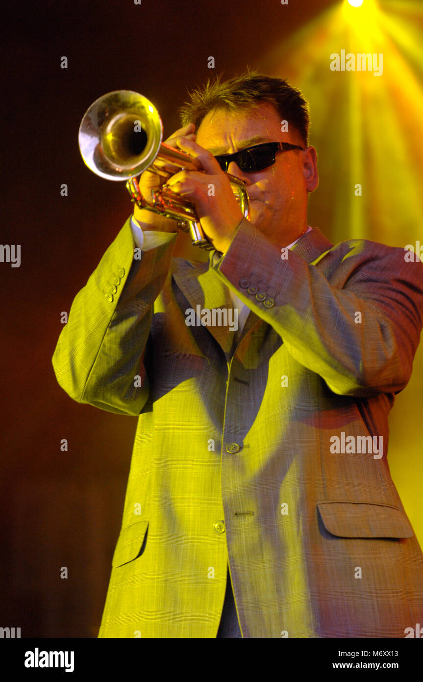 Two tone ska hires stock photography and images Alamy