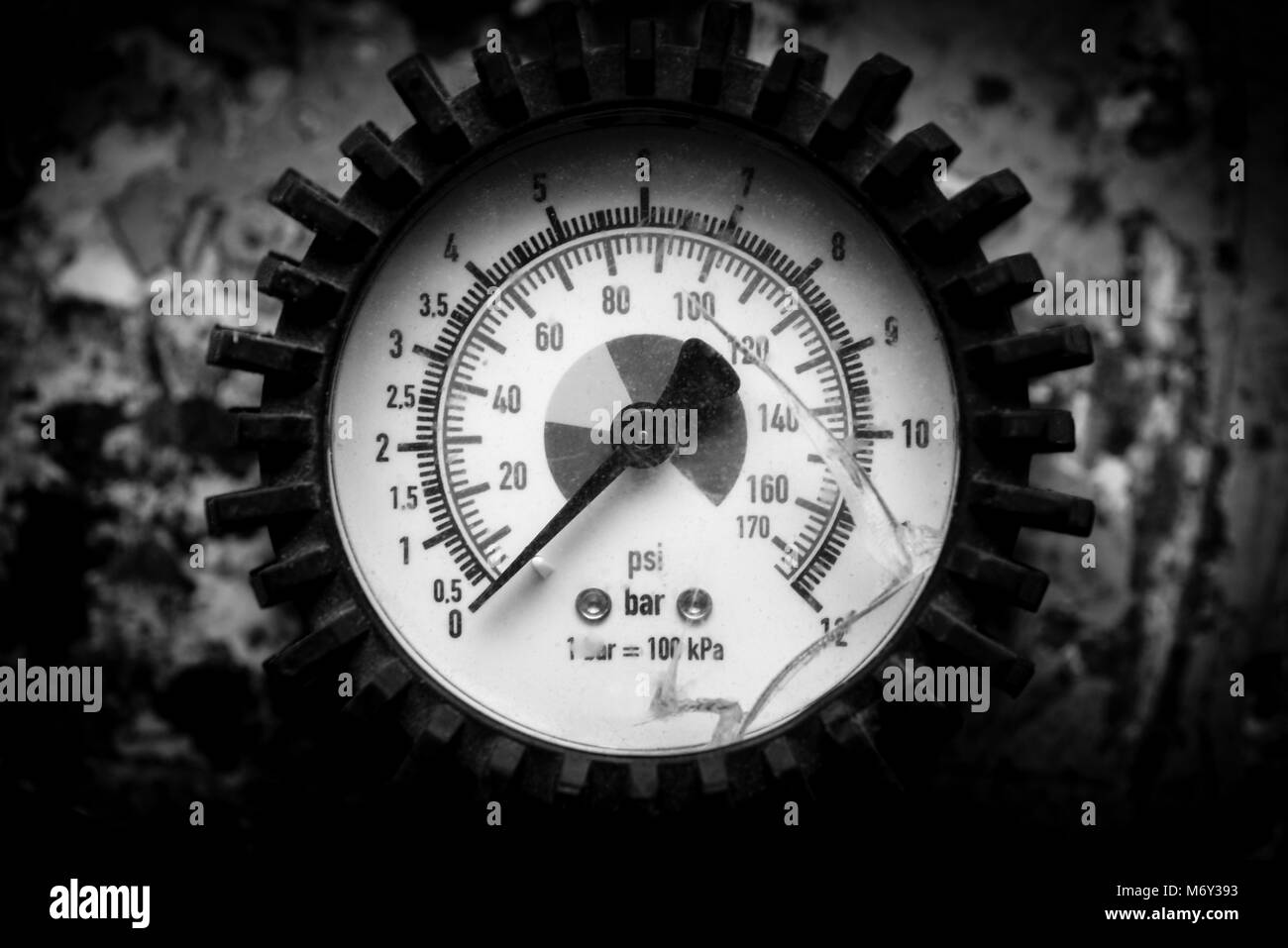 broken pressure gauge black and white image Stock Photo Alamy