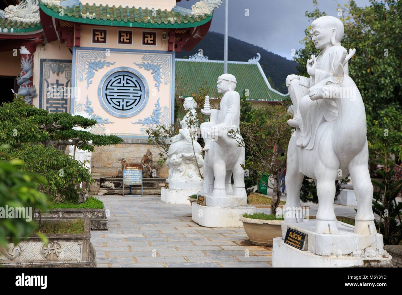 Marble statues in the courtyard of the Linh Ung Pagoda in Da Nang, Vietnam Stock Photo