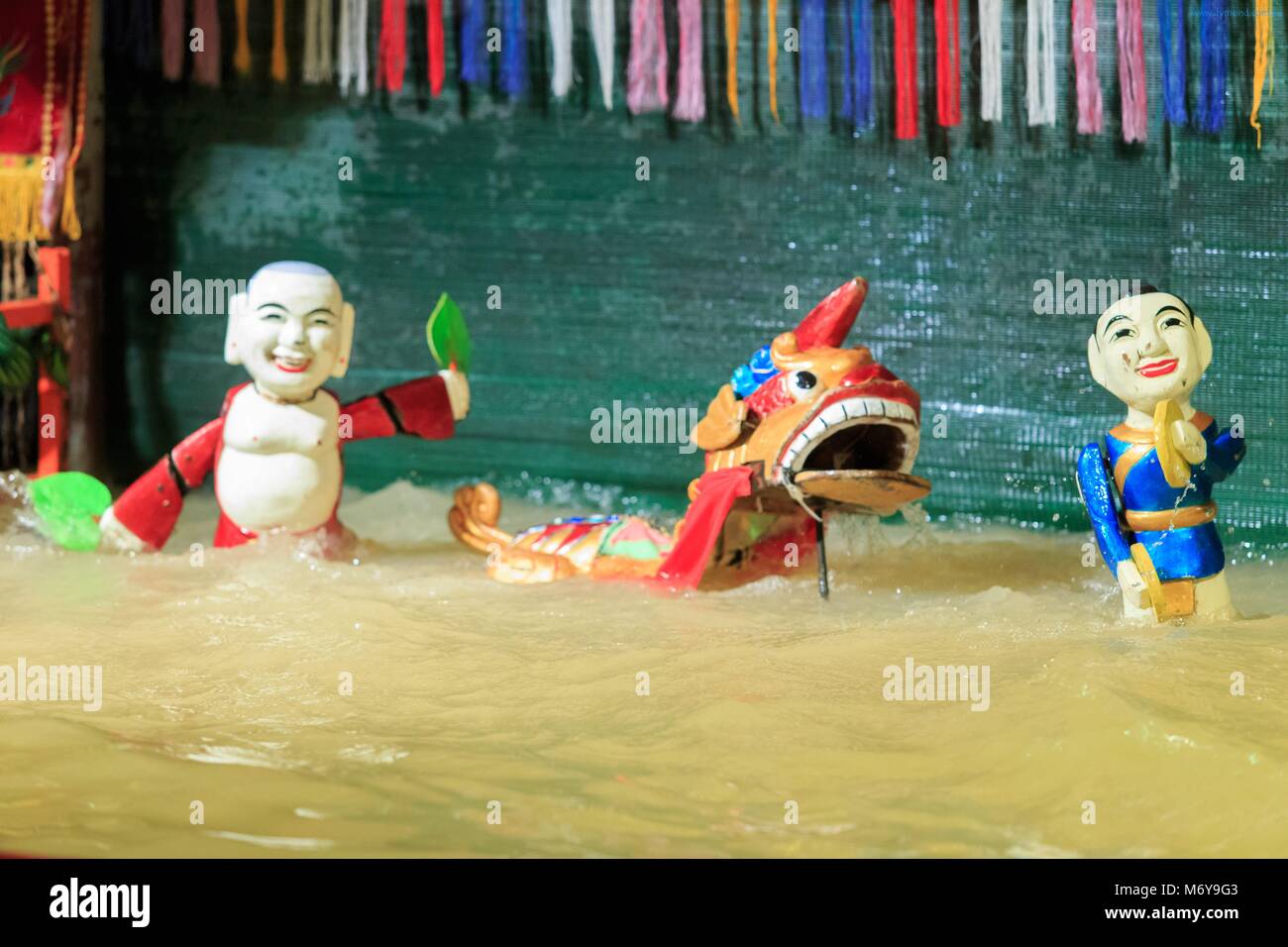 Dragon Puppet Stock Photos & Dragon Puppet Stock Images - Alamy