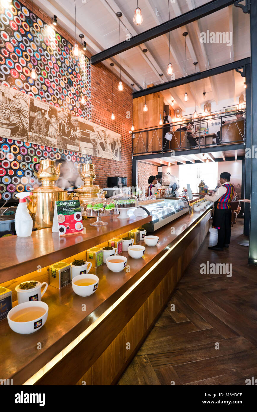 Vertical view of busy tearooms in Colombo, Sri Lanka Stock Photo