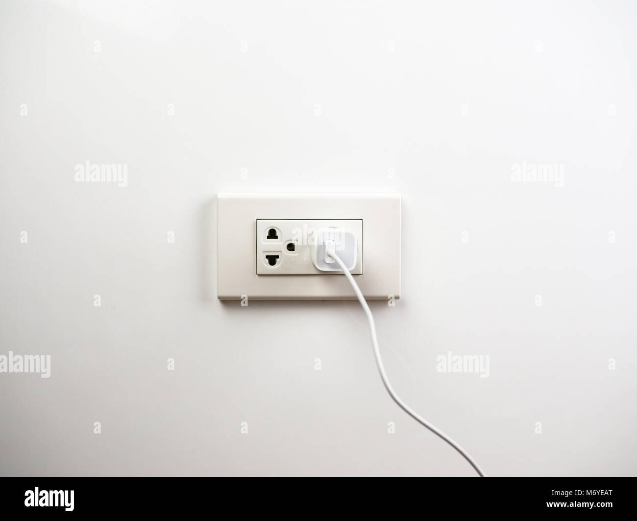 Plugged in phone hires stock photography and images Alamy