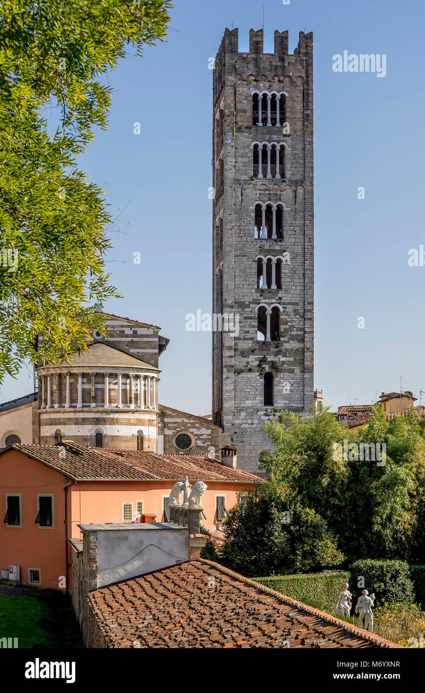 The apse and bell tower of the Basilica of San Frediano in Lucca, Tuscany, Italy Stock Photo