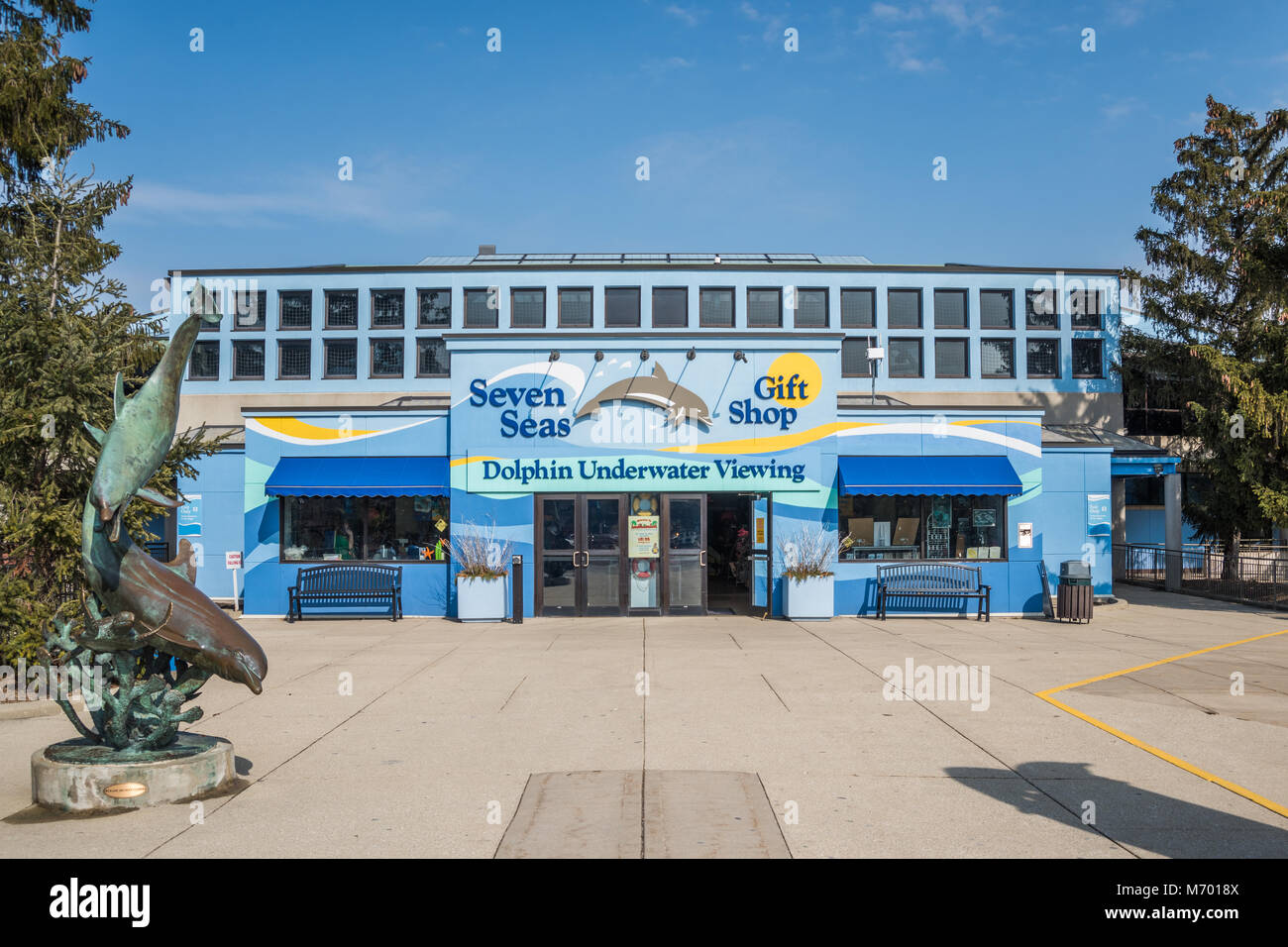 Zoo animal enclosures hires stock photography and images Alamy