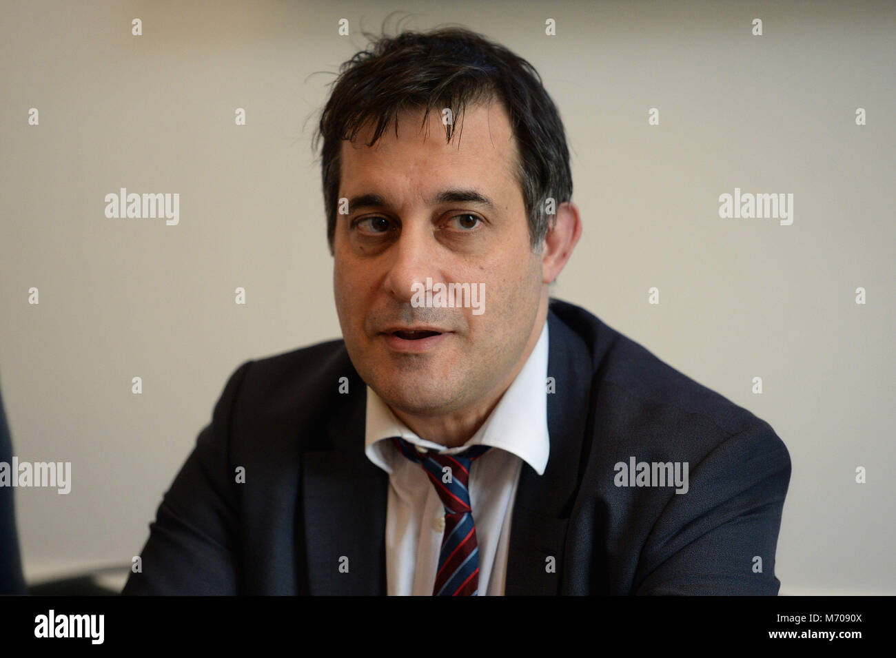 Executive Director of Hacked Off Evan Harris speaks during a press conference, after whistle-blower John Ford spoke about the criminal activity he was involved in to obtain information for The Sunday Times. Stock Photo