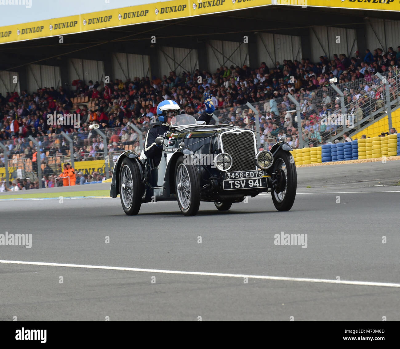 Singer nine sports hi-res stock photography and images - Alamy Singer nine sports hi-res stock photography and images - Alamy