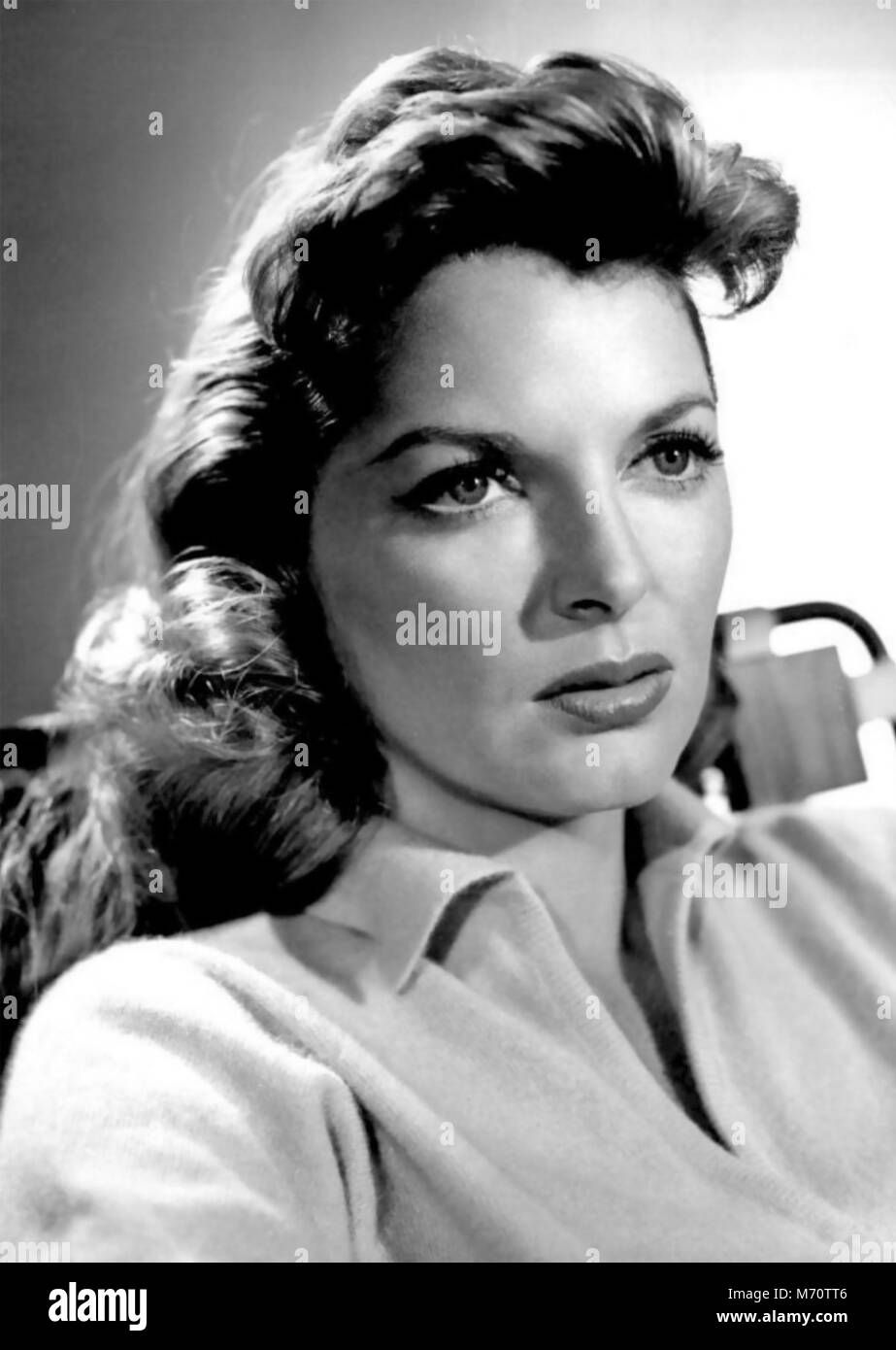 JULIE LONDON (1926-2000) American singer and film actress about 1958 Stock Photo