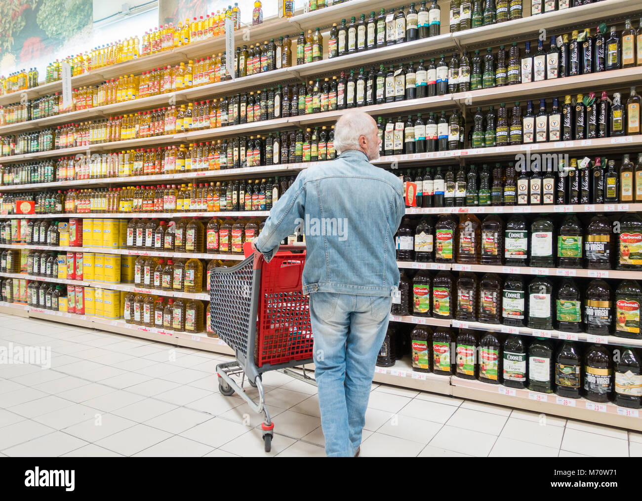 Olive oil in Spanish supermarket Stock Photo Alamy