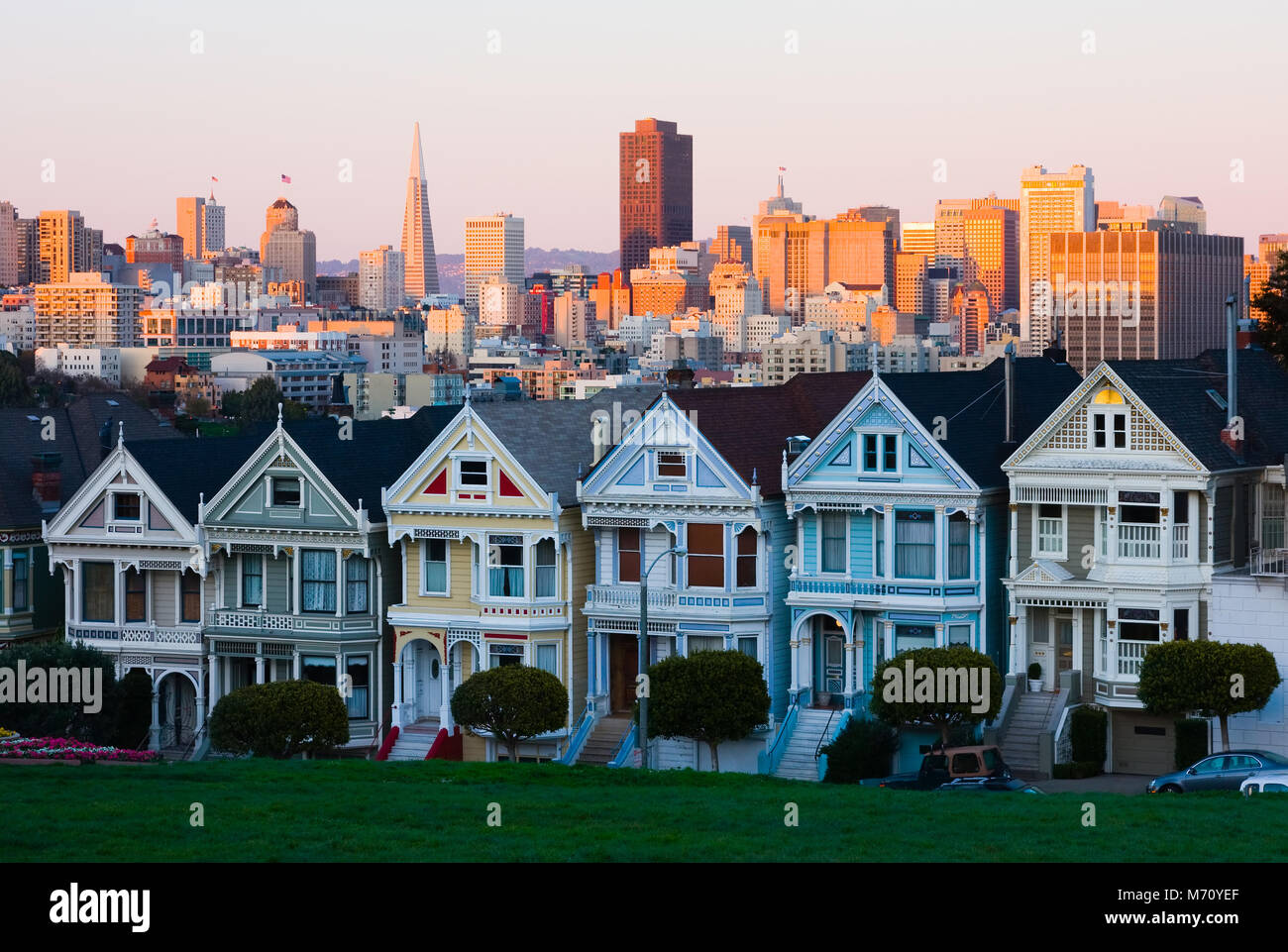 Row of houses in san francisco hires stock photography and images Alamy