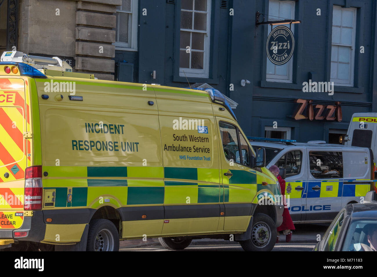 Salisbury, United Kingdom. 7 March 2018. Investigations continue into the suspected poisoning of a former Russian double agent and his daughter. A woman was taken ill in an office block next to Zizzi restaurant, emergency services rushed to Sarum House in Salisbury.  Credit: Peter Manning/Alamy Live News Stock Photo