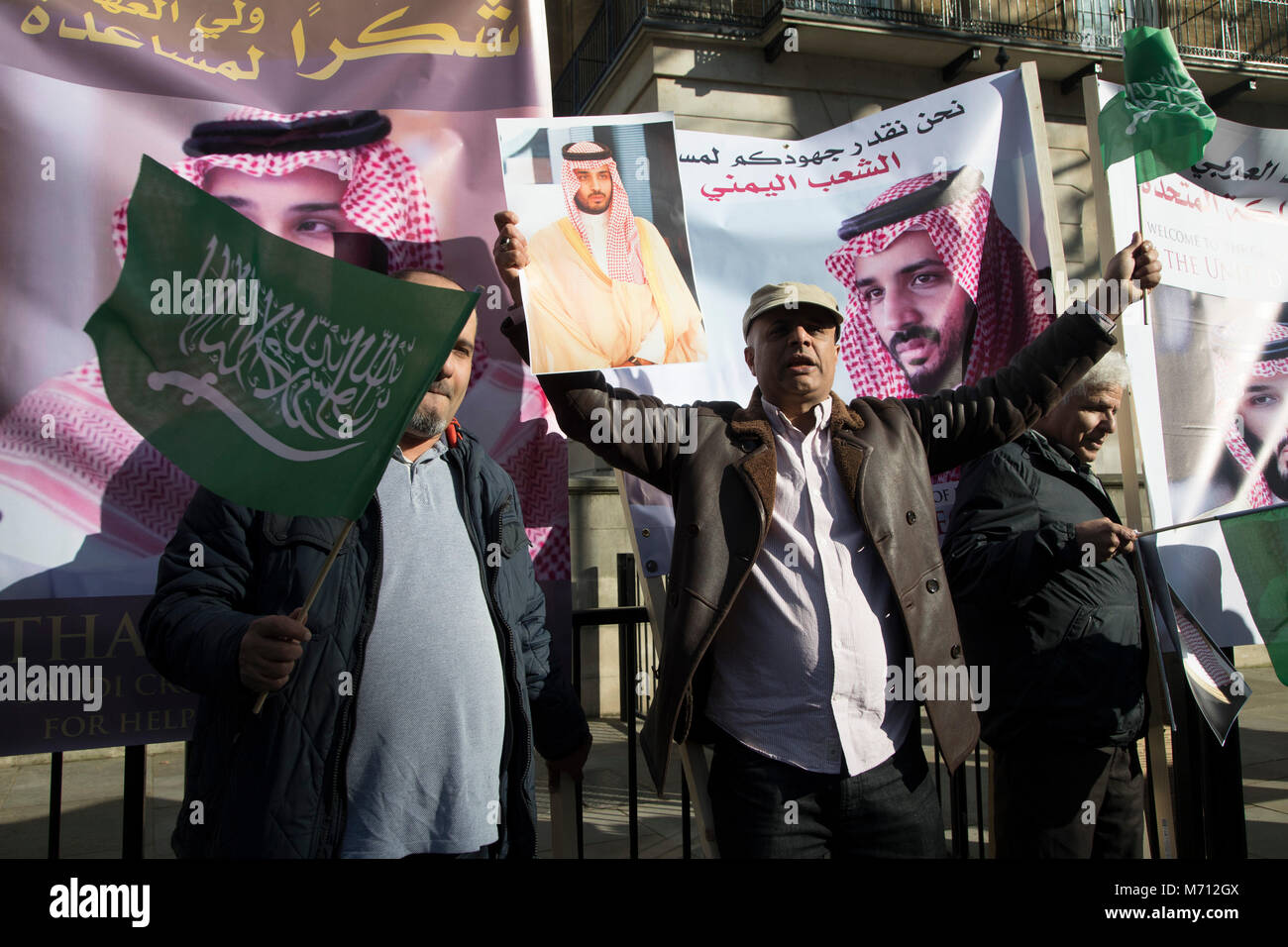 London, UK. 7th March, 2018. Protesters demonstrate on Whitehall in favour of Saudi Crown Prince Mohammad Bin Salman official visit to the UK on 7th March 2018 in London, United Kingdom. Mohammad bin Salman started his visit to the UK with the Conservative Party and royal family rolling out the red carpet for Saudi Arabias crown prince as opposition politicians and rights groups call on the British Prime Minister to use the trip to challenge the kingdoms record on human rights. bes as the worlds wo Credit: Michael Kemp/Alamy Live News Stock Photo