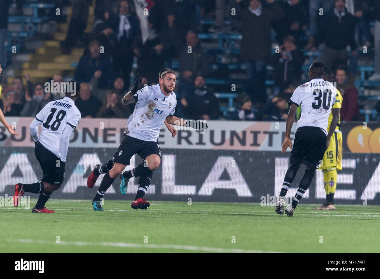 Giovanni Di Noia of Cesena celebrates after scoring his team's first ...