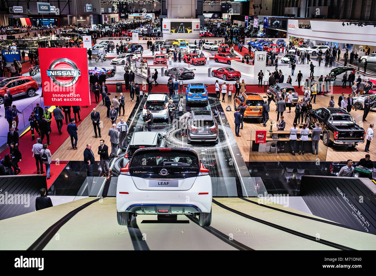Nissan stand, exposition Stock Photo Alamy