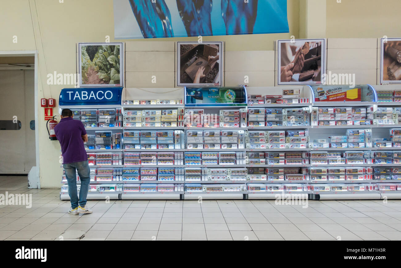 Tobacco store buying hi-res stock photography and images - Alamy