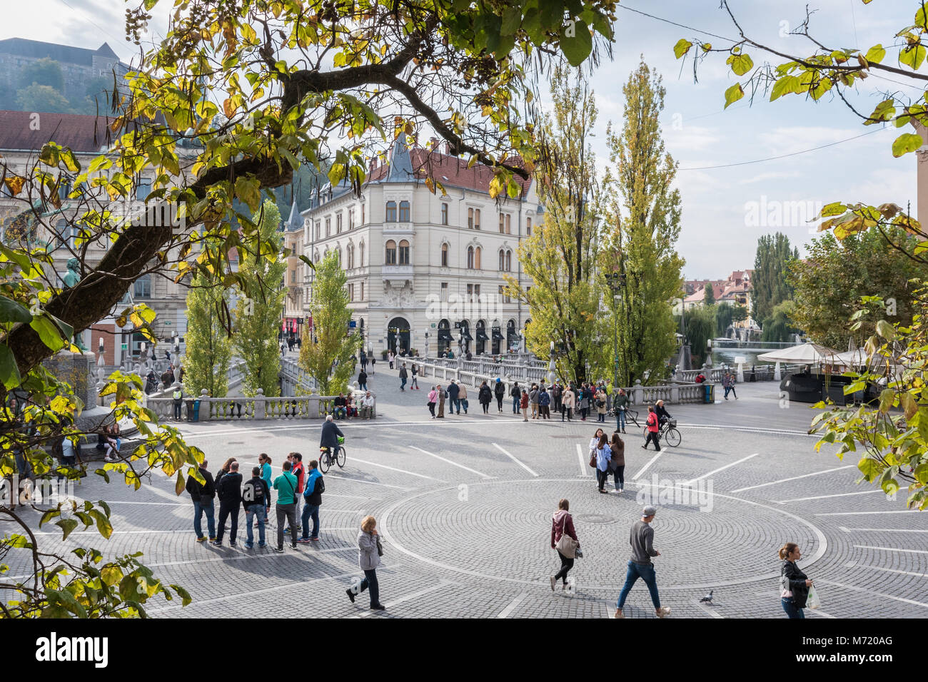 Preseren Square Preseren Square and Triple Bridge, Ljubljana, Slovenia Stock Photo - Alamy