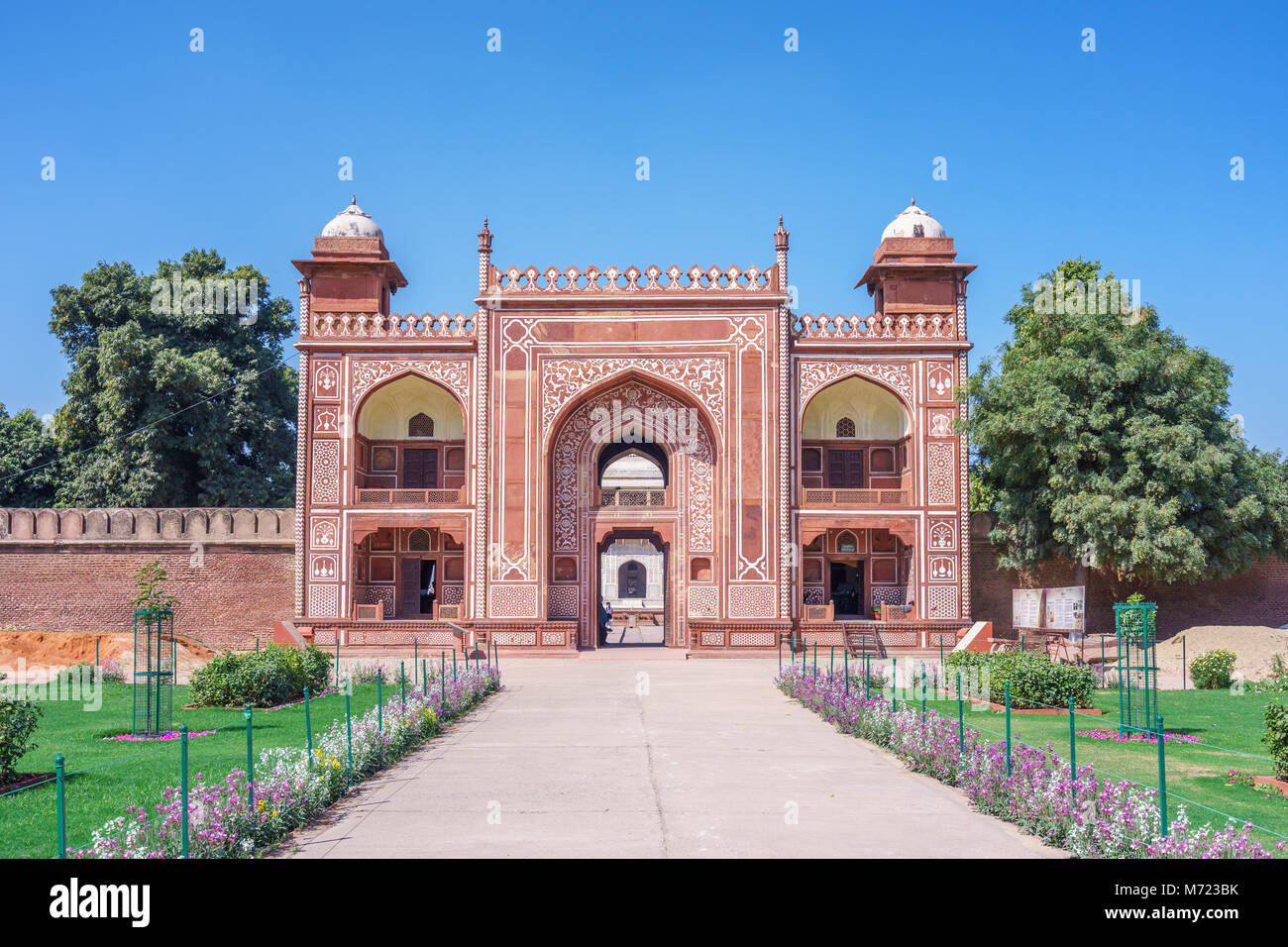 Front gate of Tomb of I'timad-ud-Daulah in agra Stock Photo