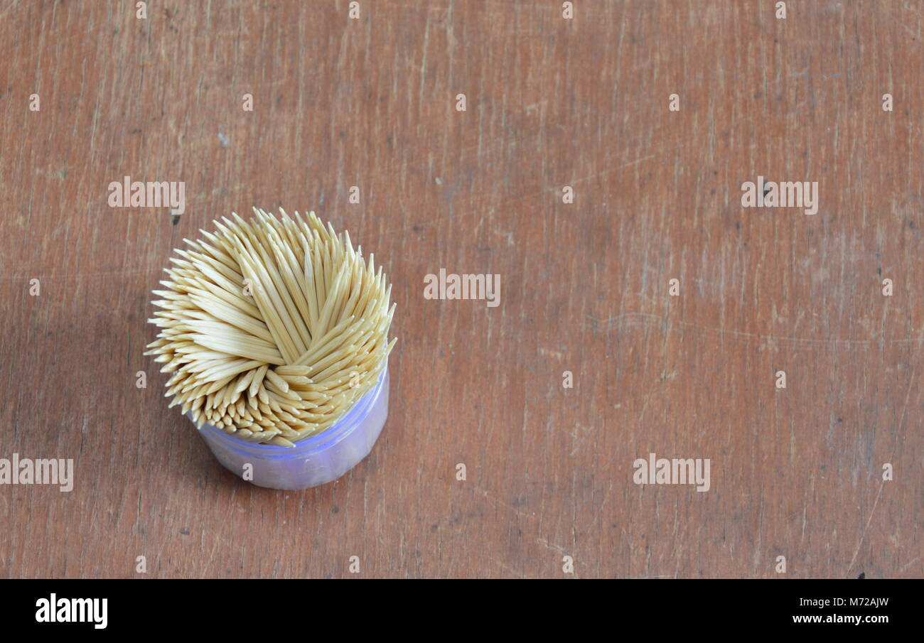 toothpick in box packaging Stock Photo - Alamy