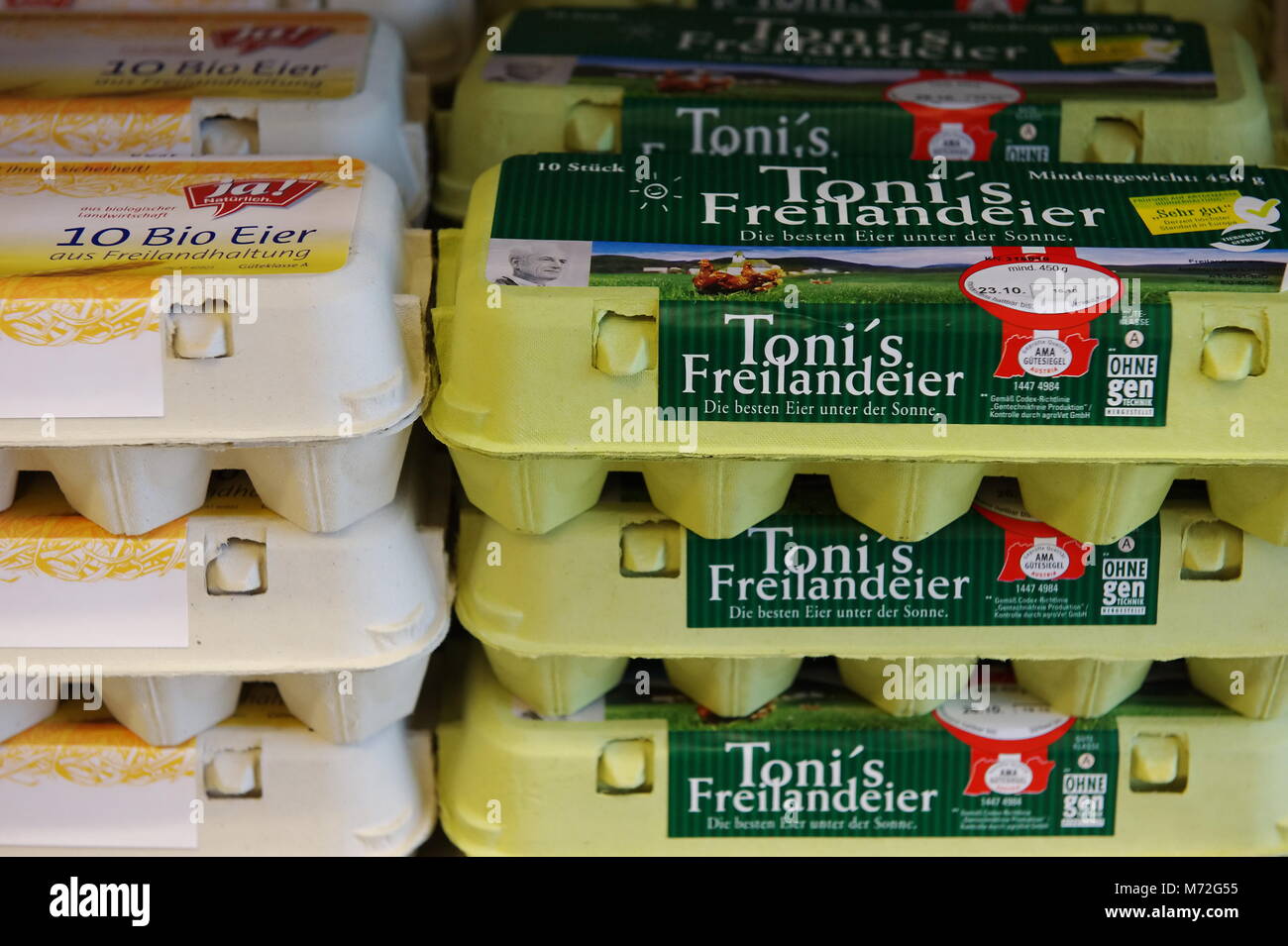 Supermarket eggs 1 Stock Photo Alamy