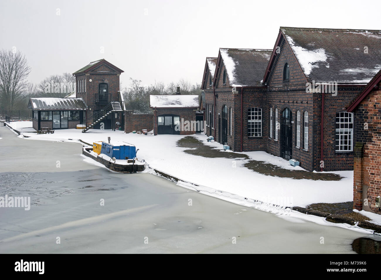 Hatton Maintenance Yard, snowy in winter, Grand Union Canal, Warwickshire, England, UK Stock Photo