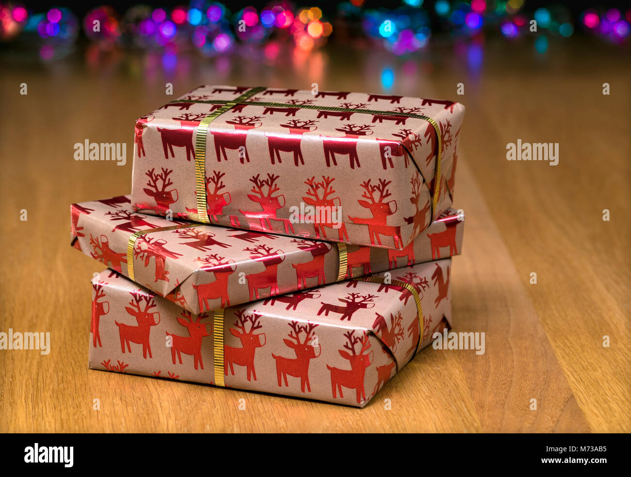 Wrapped christmas presents hi-res stock photography and images - Alamy