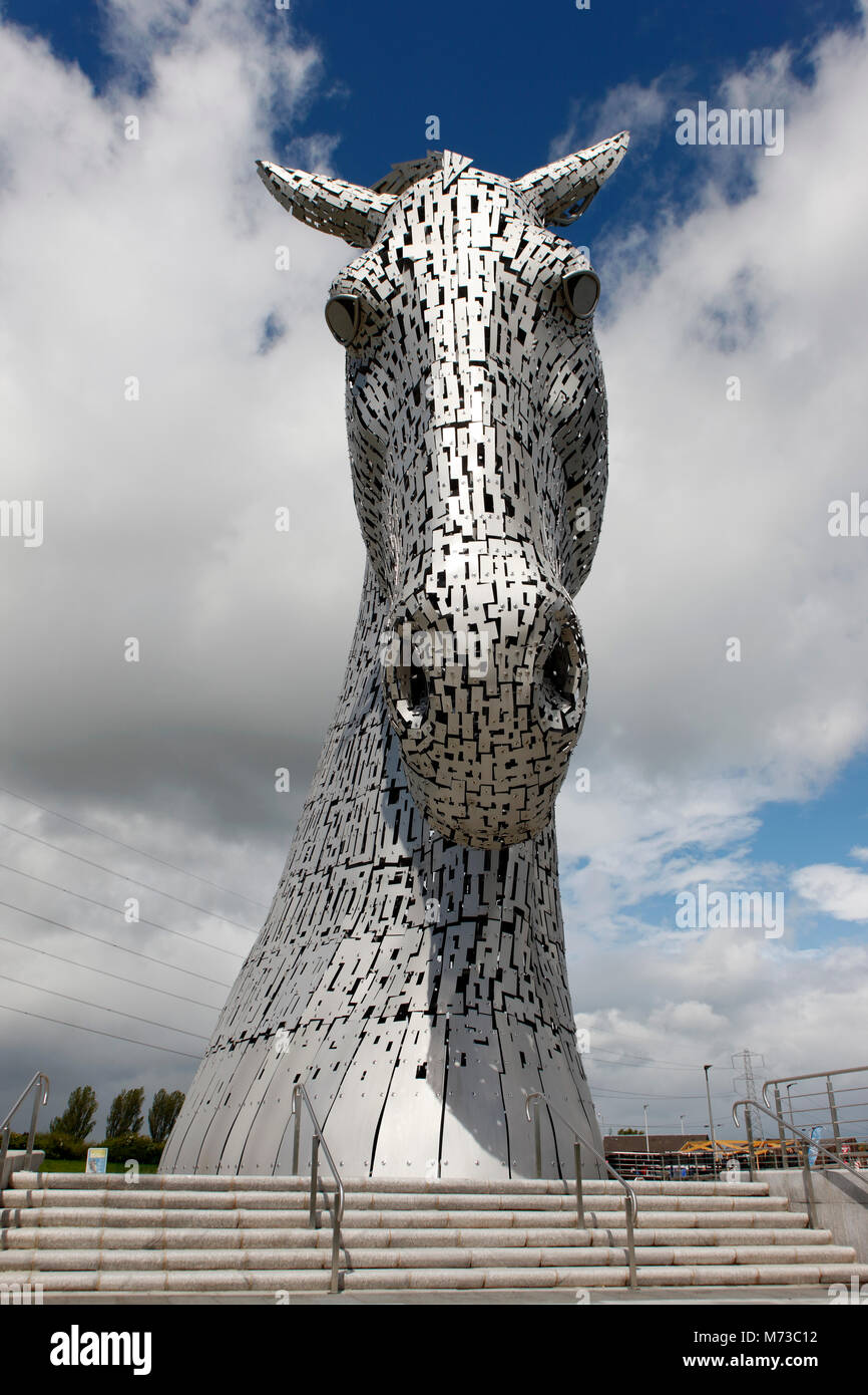 The Kelpies, equine statues as a monument to horse powered heritage