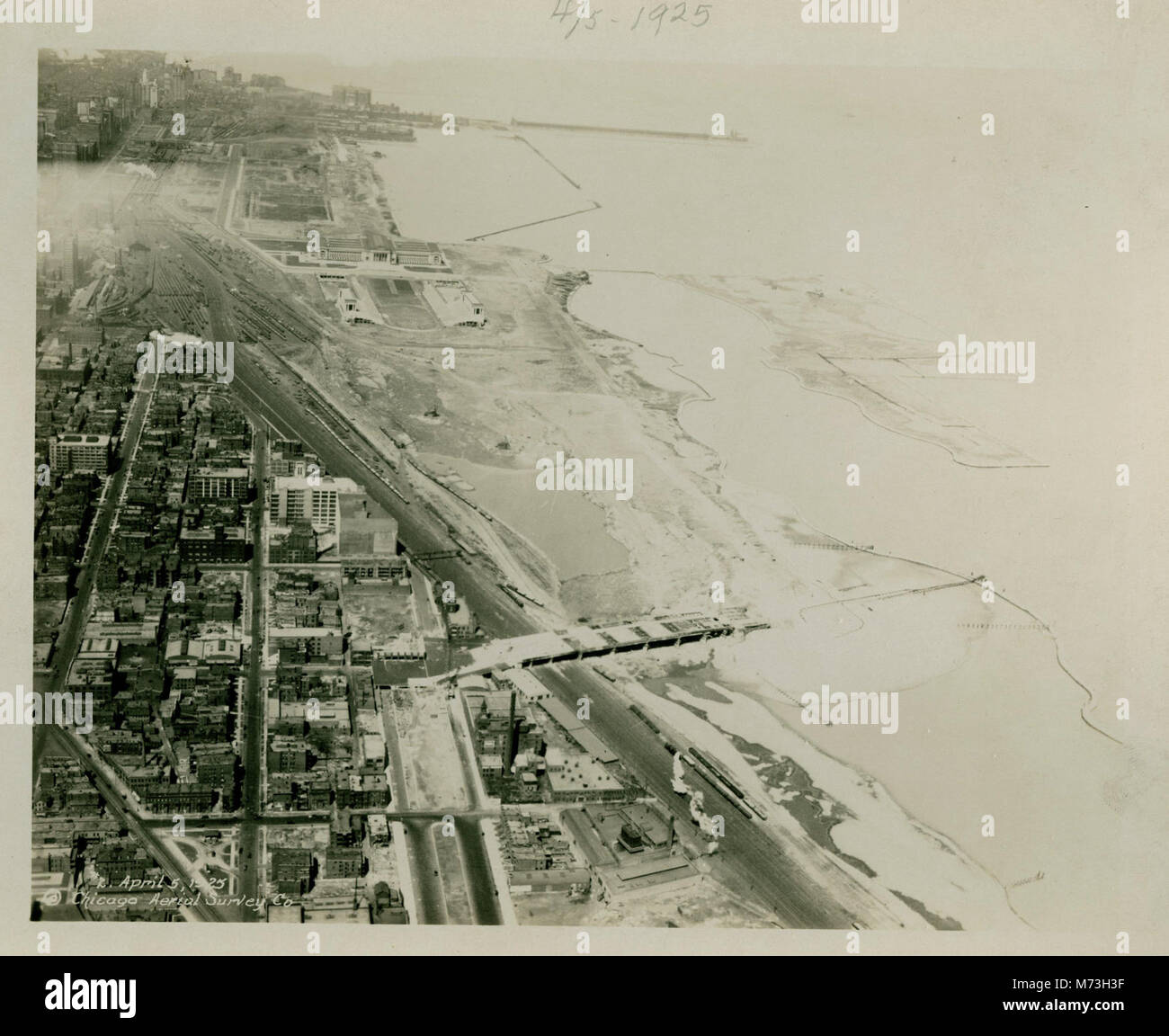 An aerial view of the southern part of Chicago in 1925, showcasing the ...