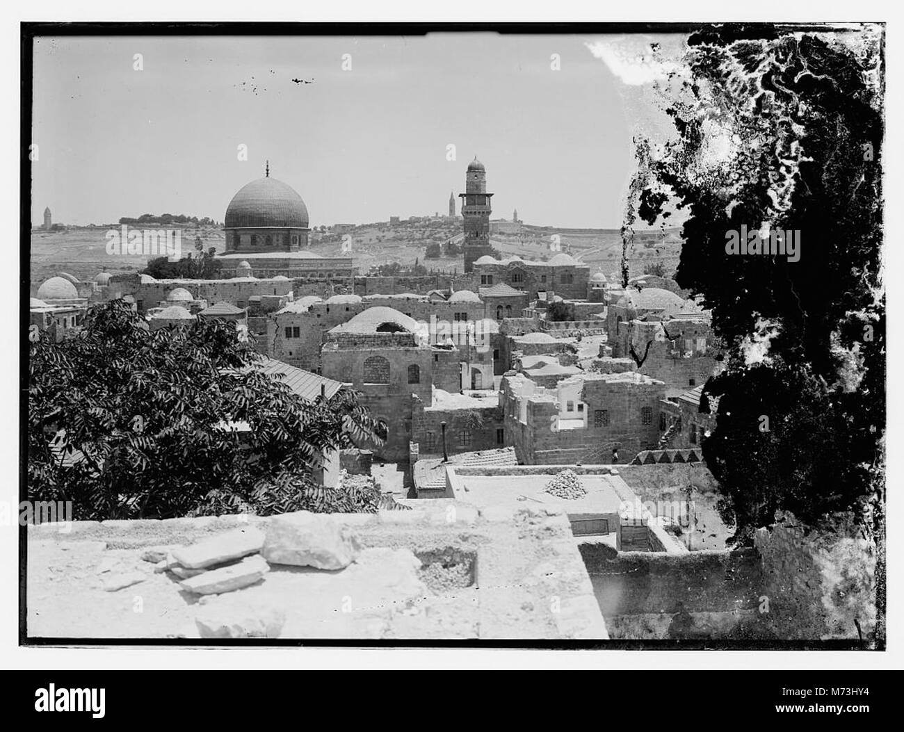 Earthquake damage Black and White Stock Photos & Images - Alamy