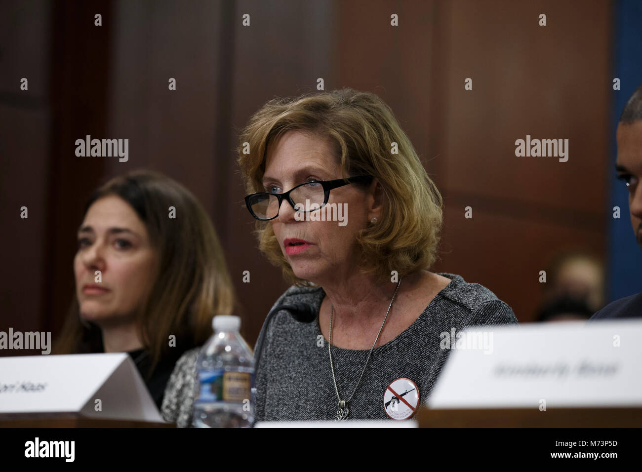 Washington, USA. 07th Mar, 2018. Lori Haas, the mother of a survivor of