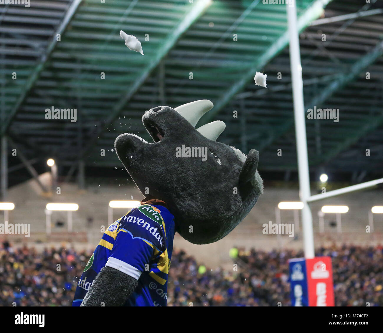 Leeds, UK. 8th Mar, 2018. 8th Headingley Stadium, Leeds, England; Betfred Super League, round 5, Leeds Rhinos versus Hull FC;  Ronnie the Leeds mascot playing with snowballs Credit: News Images/Alamy Live News Stock Photo