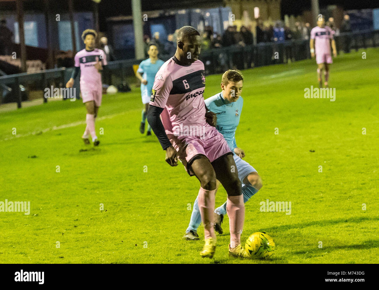 Brentwood, 8th March 2018, Brentwood FC (0) vs Dulwich Hamlets FC (1) in the Velocity Trophy Quarter Final: Anthony Archeampon (6) of Dulwhich Hamlets takes the ball Credit: Ian Davidson/Alamy Live News Stock Photo