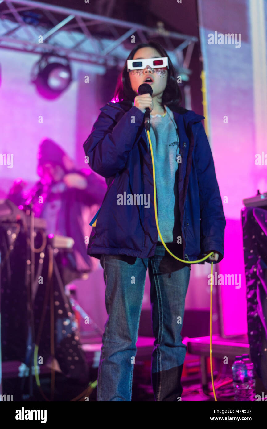 London, UK. 8th March, 2018. Orono Noguchi of Superorganism performing live on stage at Oval Space in London. Photo date: Thursday, March 8, 2018. Credit: Roger Garfield/Alamy Live News Stock Photo