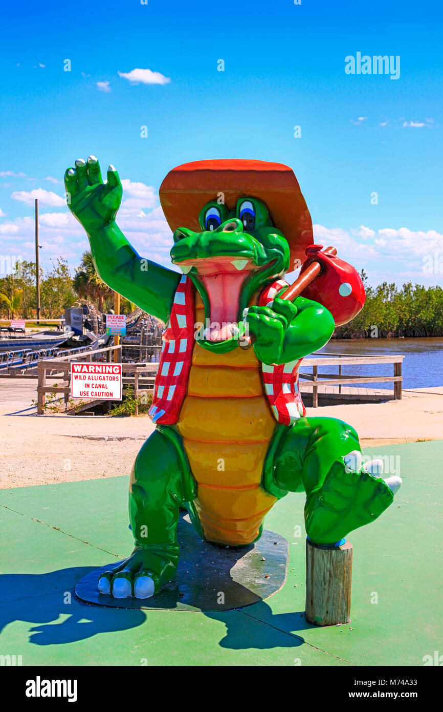 Florida Sunrise,Fort Ft. Lauderdale,Sawgrass Mills mall,ceramic alligator,art  artwork,Gator Glam,fiberglass,sculpture,visitors travel traveling tour t  Stock Photo - Alamy