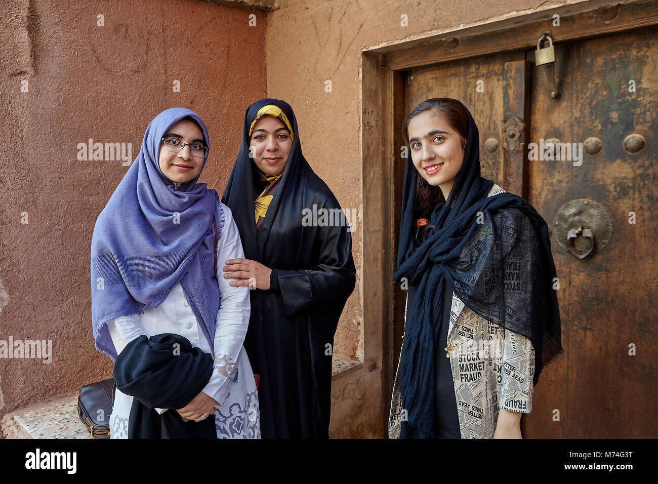 Female smiling persian persia hi-res stock photography and images - Alamy