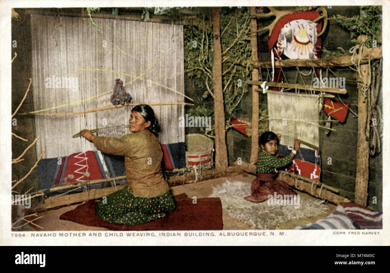Albuquerque NM Navaho Mother and Child Weaving, Indian Building (NBY 431987 Stock Photo Alamy