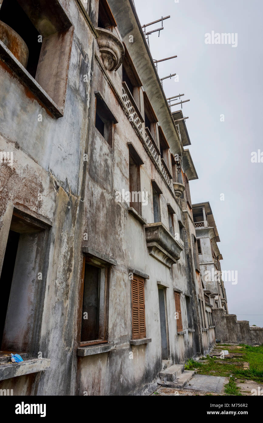 Unfinished hotel hi-res stock photography and images - Page 2 - Alamy, image size:866x1390