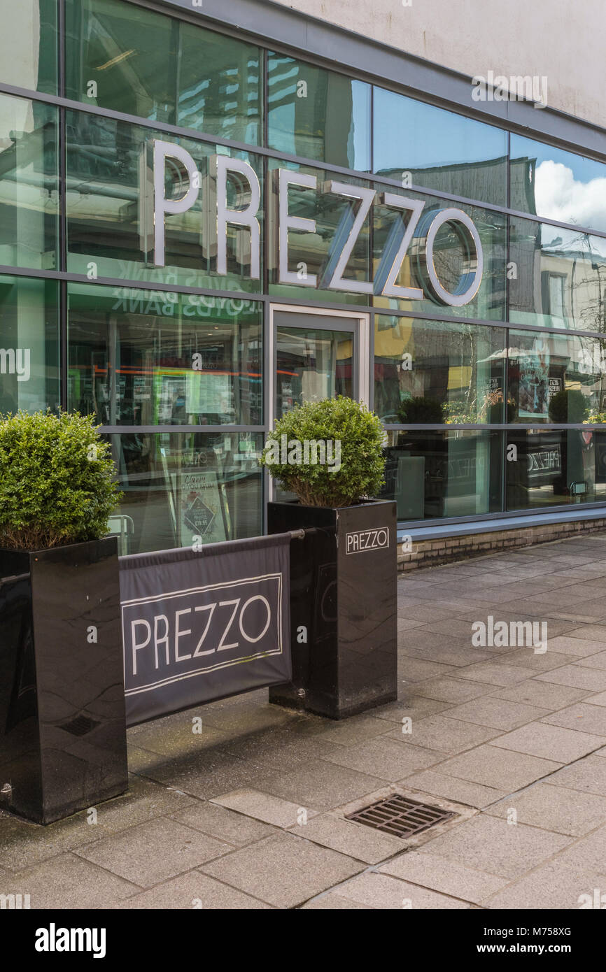Front of Prezzo restaurant is St. Austell, Cornwall, soon after Prezzo announced it was having financial troubles. Casual dining sector crisis. Stock Photo