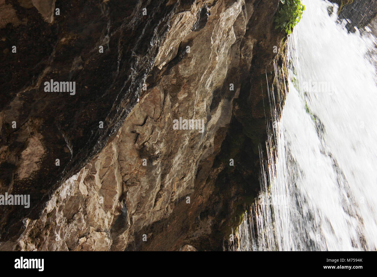 Behind Bridal Veil Falls at Hanging Lake Stock Photo Alamy