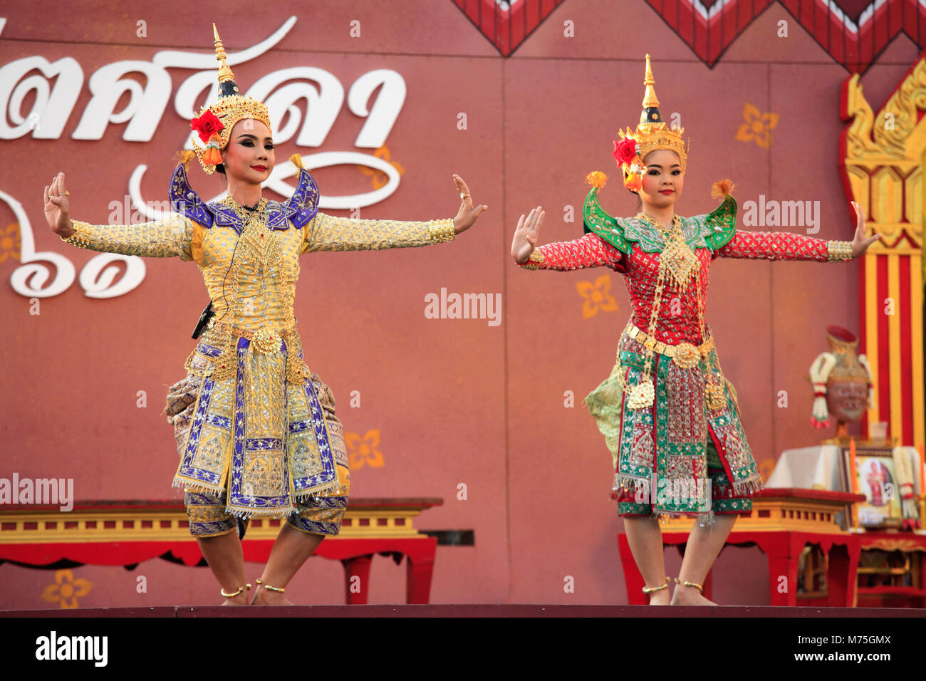 Thailand, Bangkok, thai traditional dance Stock Photo Alamy