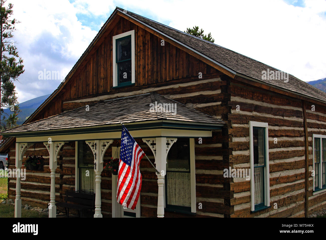 Rustic Log Cabins In The Rocky Mountains Stock Photo 176529918
