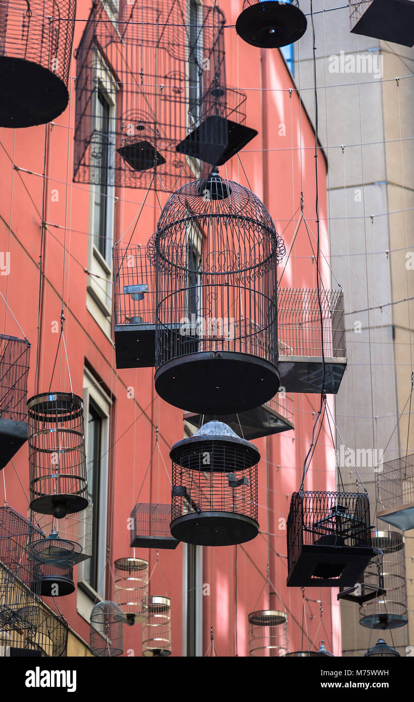 Angel place birdcages hires stock photography and images Alamy