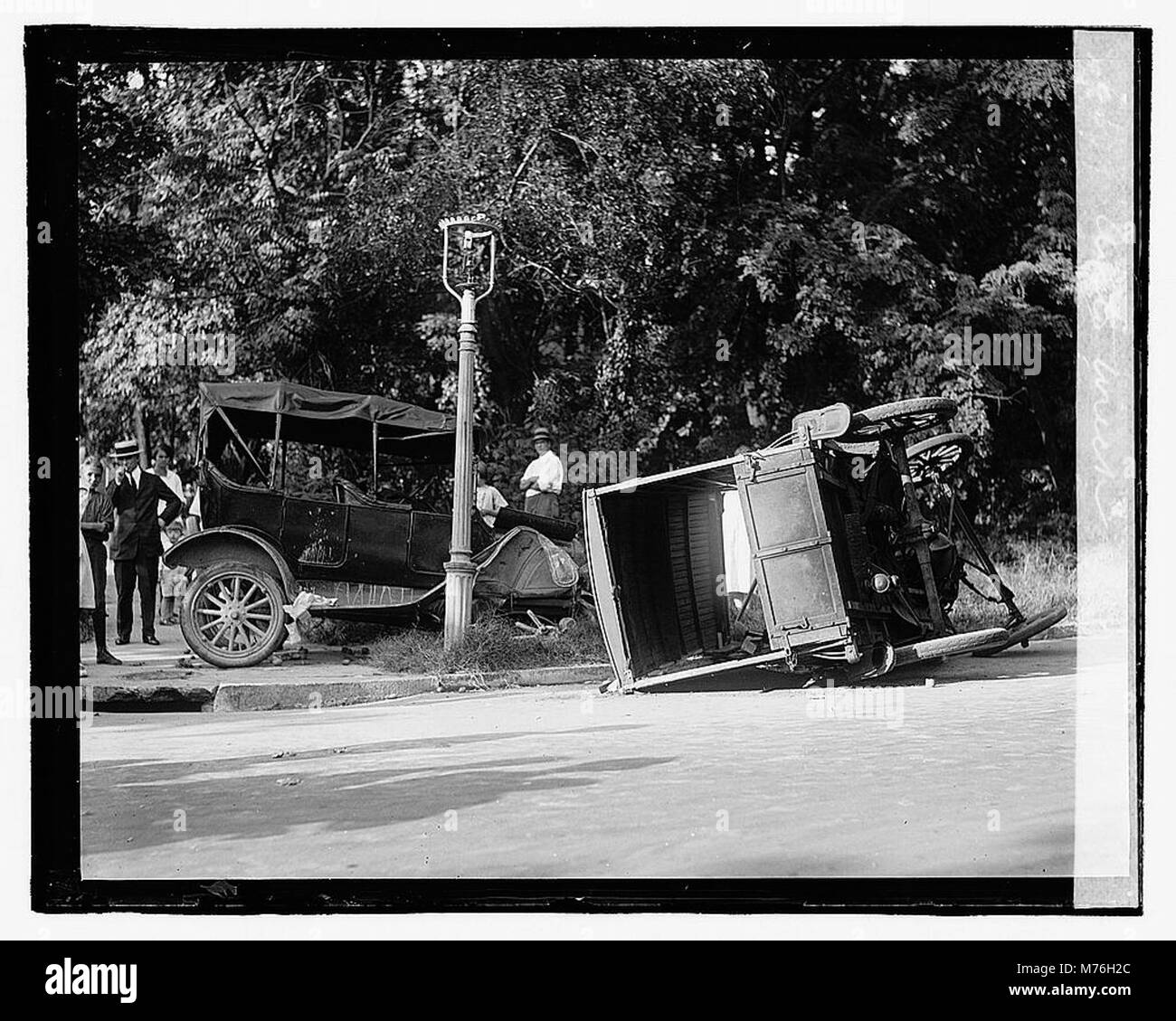 Auto wreck, (9-14-22) LOC npcc.07033 Stock Photo